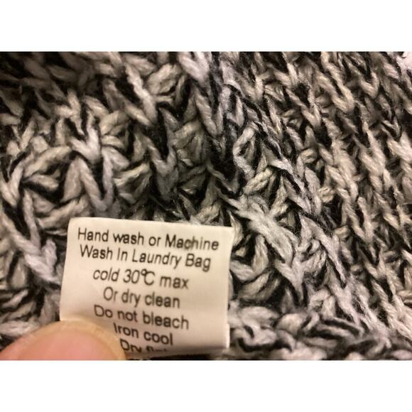 GRECERELLE Womens Turtleneck Sweaters Chunky Long Sleeve size S black & white - Picture 6 of 9